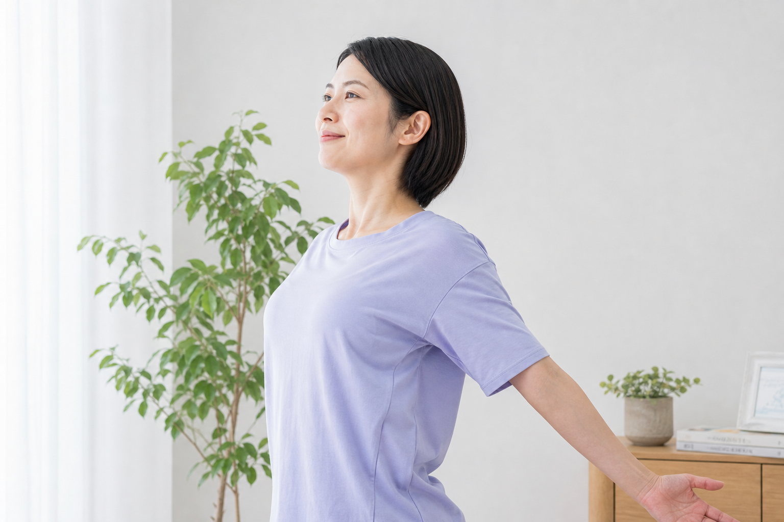 胸を開いて姿勢を整えるイメージ