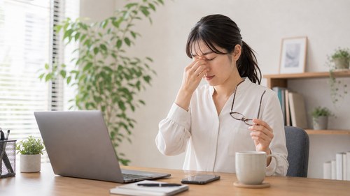 三郷中央で眼精疲労と首肩こりに悩む方のイメージ
